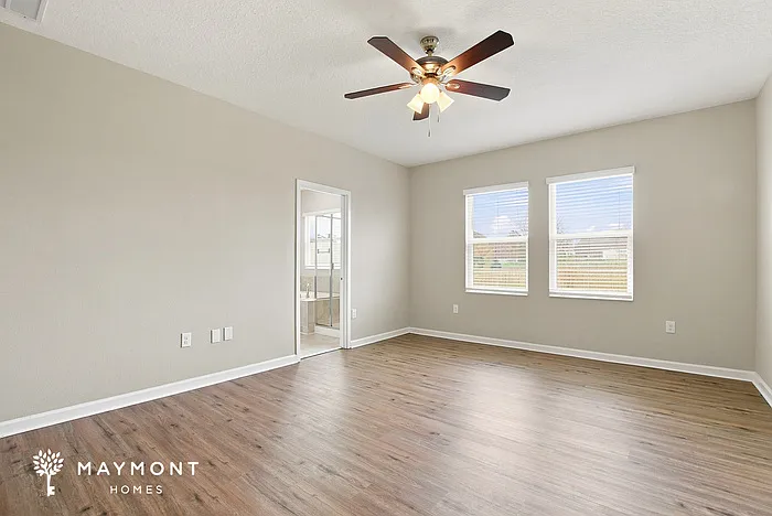 1693 Chatsworth Cir — Photo 7
