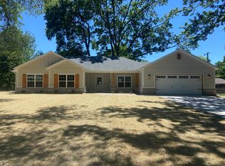 2204 E Bancroft St, Springfield, MO 65804
