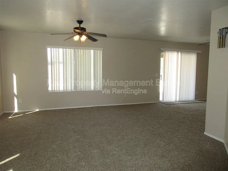7418 W Eva St — Photo 6