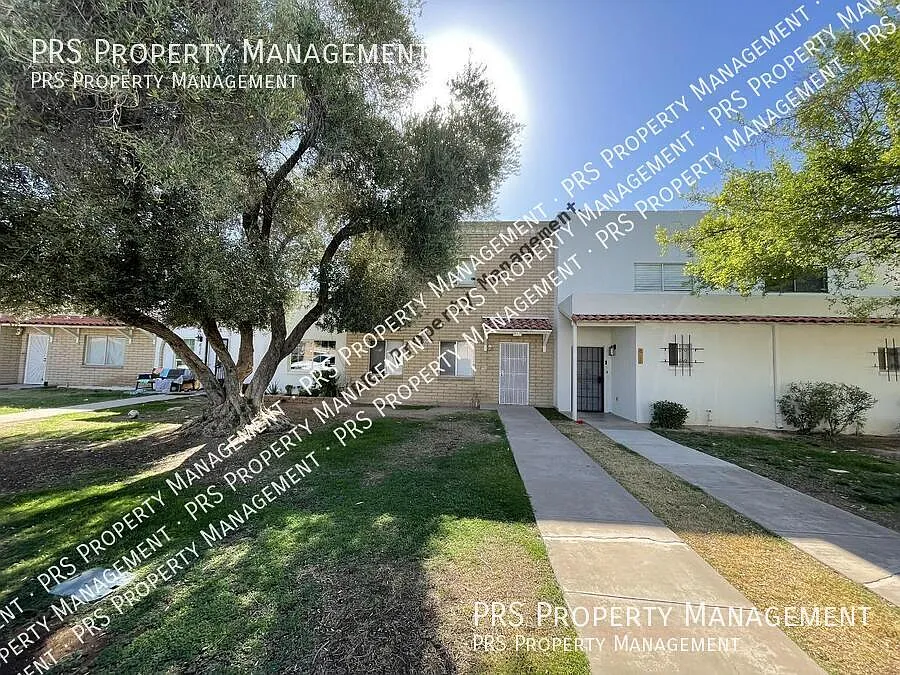 613 N Pioneer Cir