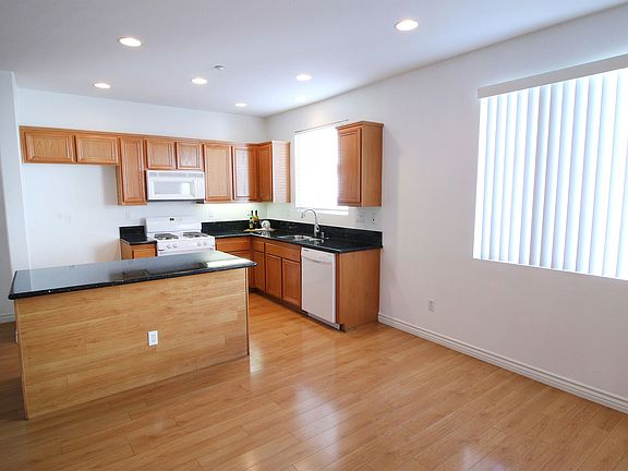 Kitchen Island Counter