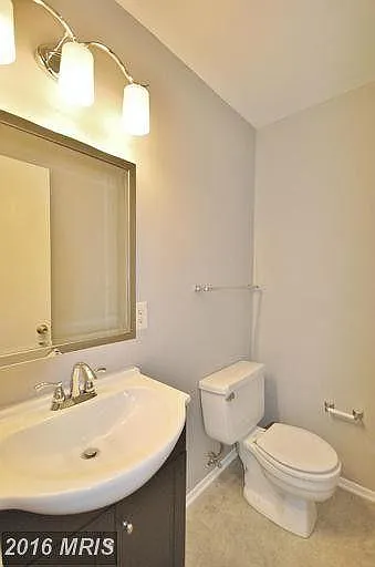 9917 Kingsbridge Dr — Photo 9
