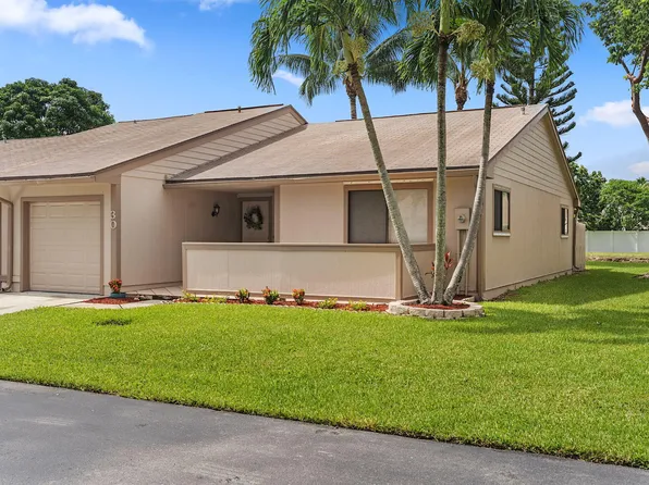 30 Farnworth Drive, Boynton Beach, FL 33426