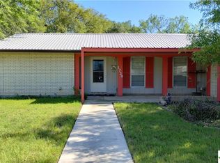 1739 Lullwood Ln, Seguin, TX 78155