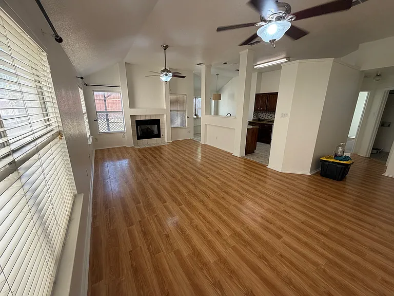 12933 Honey Locust Cir — Photo 4