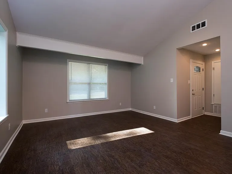 49 Warwick Rd — Photo 9