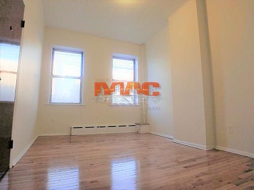 1st image of 2124 30th Dr APT 1L