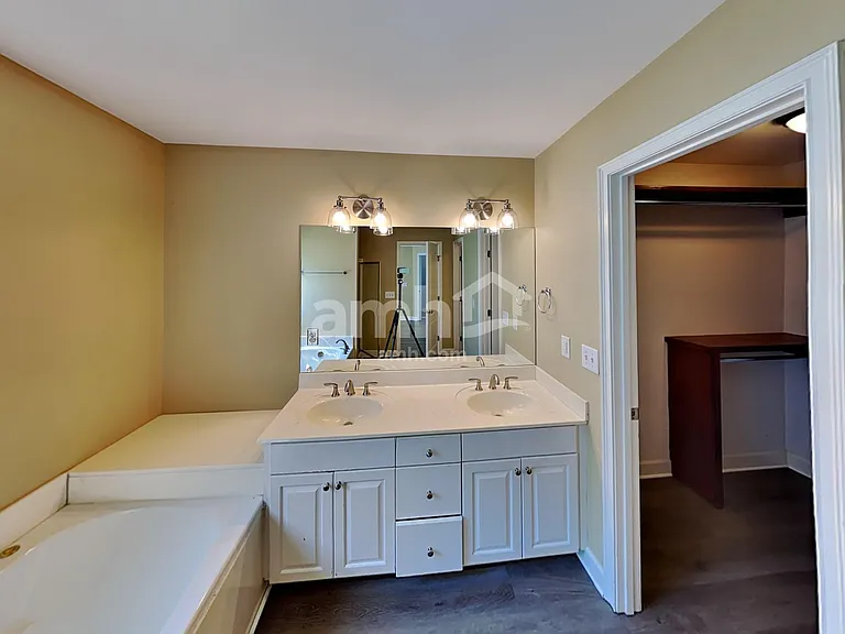 1423 Shoreside Dr — Photo 10