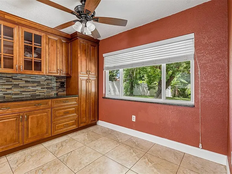 15109 Springview St — Photo 6