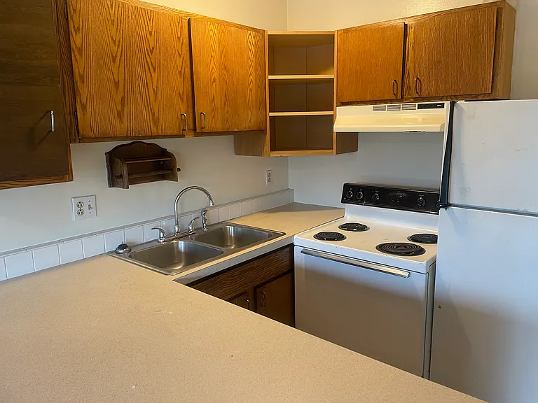 1111 30th St #1B — Photo 13