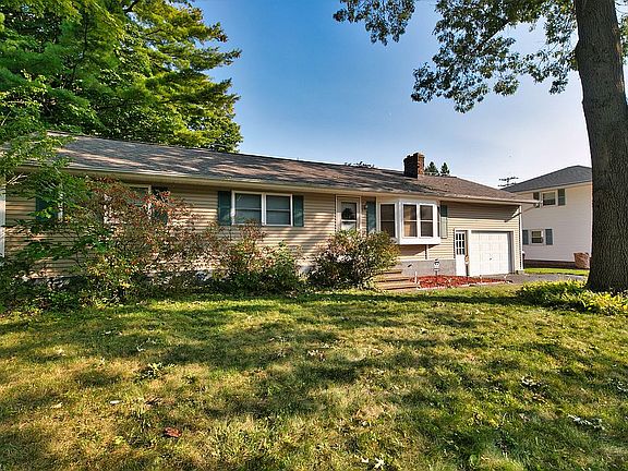 2nd image of 10 Dublin Dr
