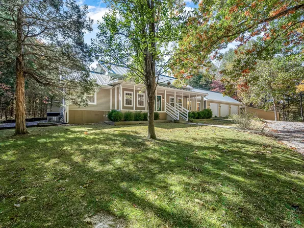 10355 Holland Rd, Bon Aqua, TN 37025