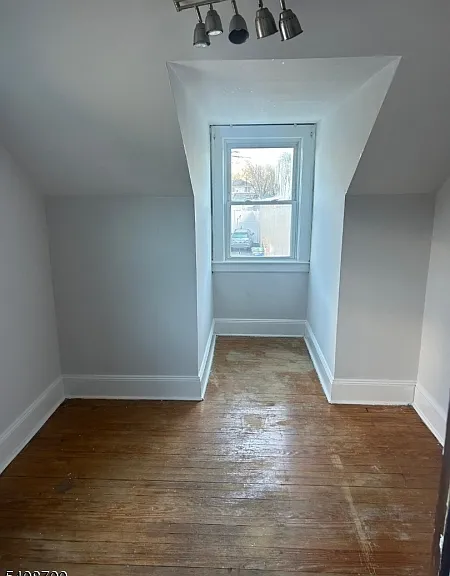309 McCandless St — Photo 9