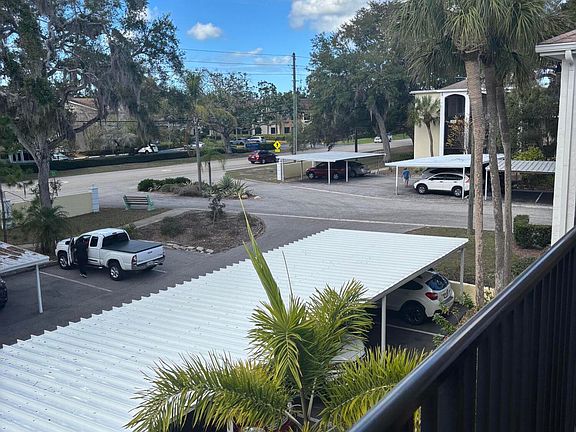 3rd image of 821 De Leon Ct Unit 303