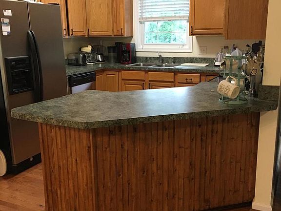 5th image of 125 Clubhouse Ct