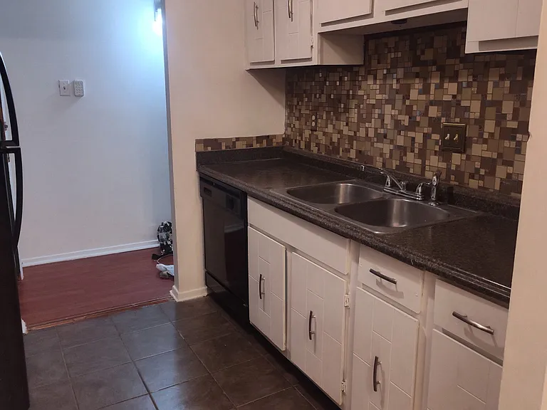 5653 Encino Cv #2 — Photo 2