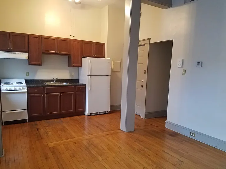 Welcome to Lancaster's First Ever Multi-Unit Apartment Building - Historic Hamilton Suites! — Photo 13