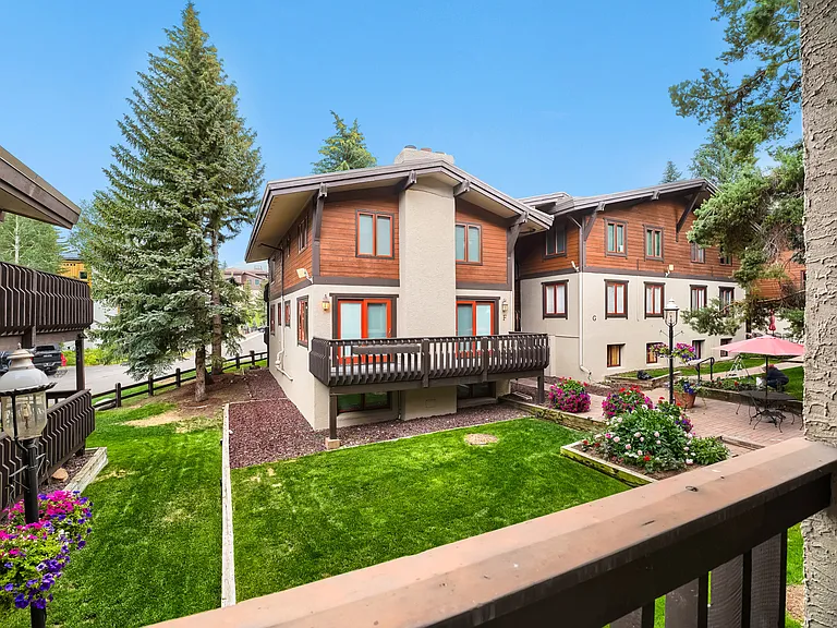 434 Gore Creek Dr #D-2 — Photo 22