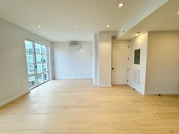 5th image of 37-25 32nd St #6DD