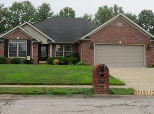 3920 Pine Lake Ct, Owensboro, KY 42303