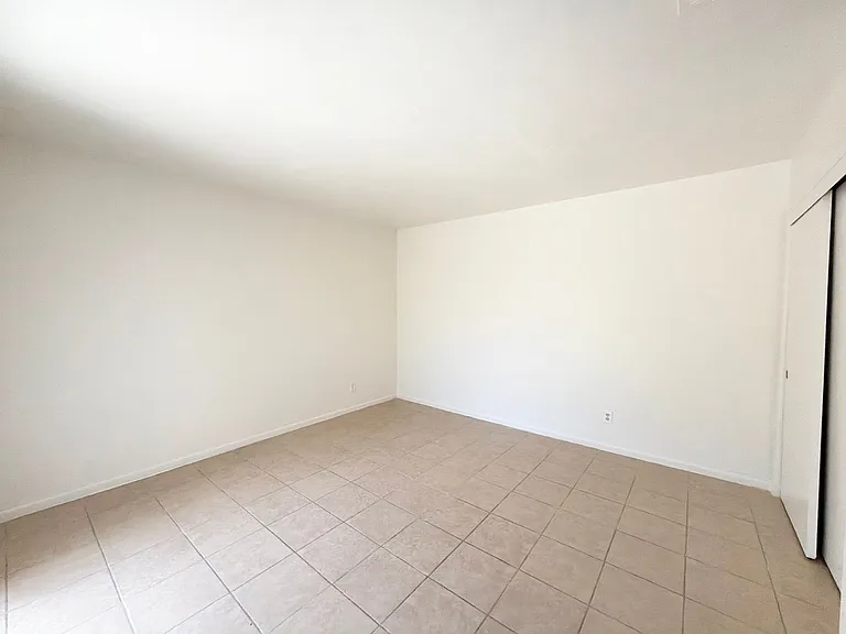 32425 Rancho Vista Dr #A — Photo 17