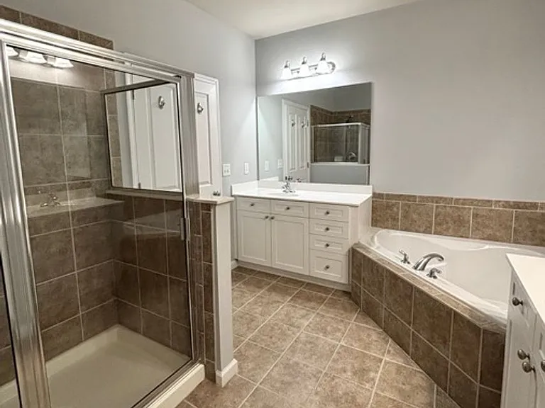 2408 Strand Ave — Photo 28