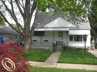 1st image of 18484 Poinciana
