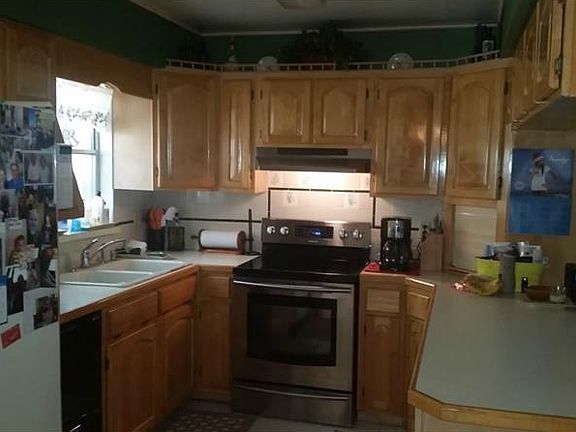 3rd image of 2430 Island Dr