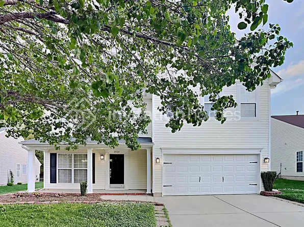 3724 Wingfield Dr, Gastonia, NC 28056