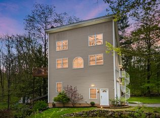 31 Vermont Ave, Greene, ME 04236