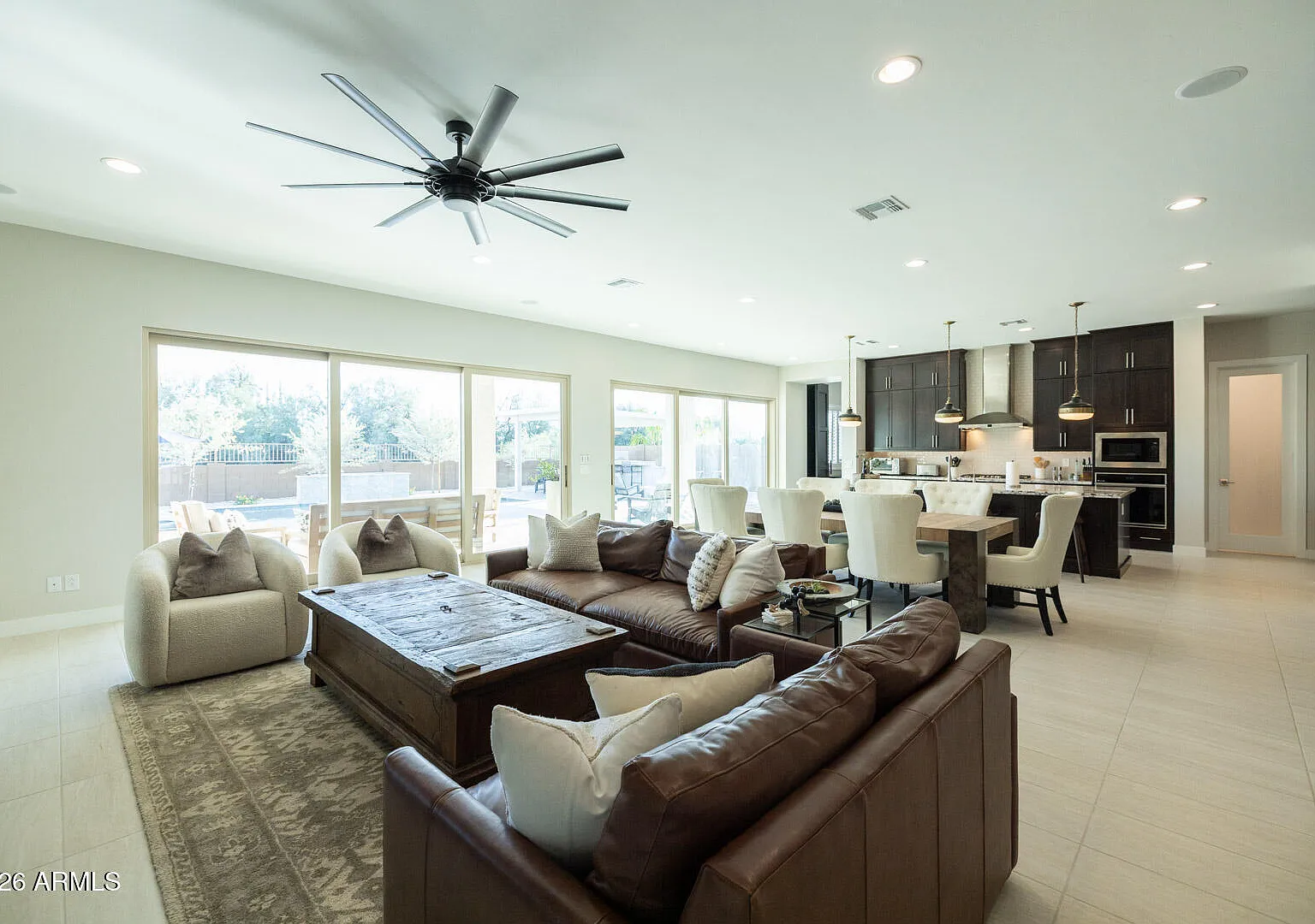 5 bed, 3.5 bath, 4228 sqft, $9,000 — Photo 1