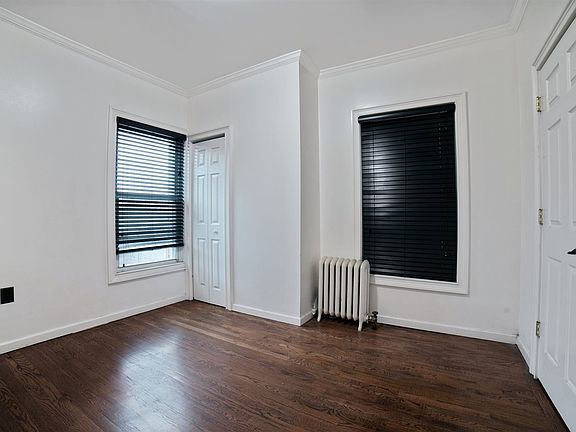 3rd image of 79 Romaine Ave #2