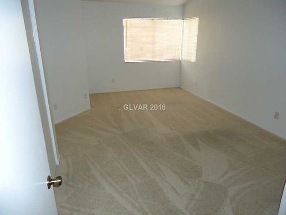 3rd image of 5808 Emerald Canyon Dr