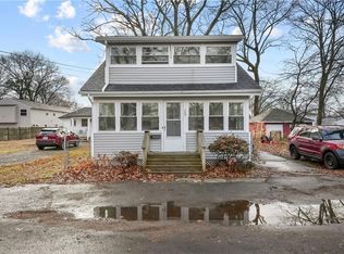 164 Wood St, Warwick, RI 02889