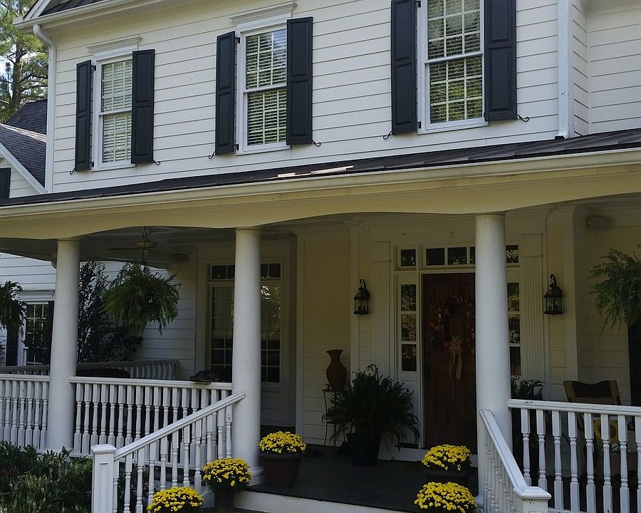 2nd image of 1132 Lake Valley Dr