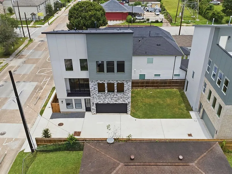 5512 Hardy St — Photo 26
