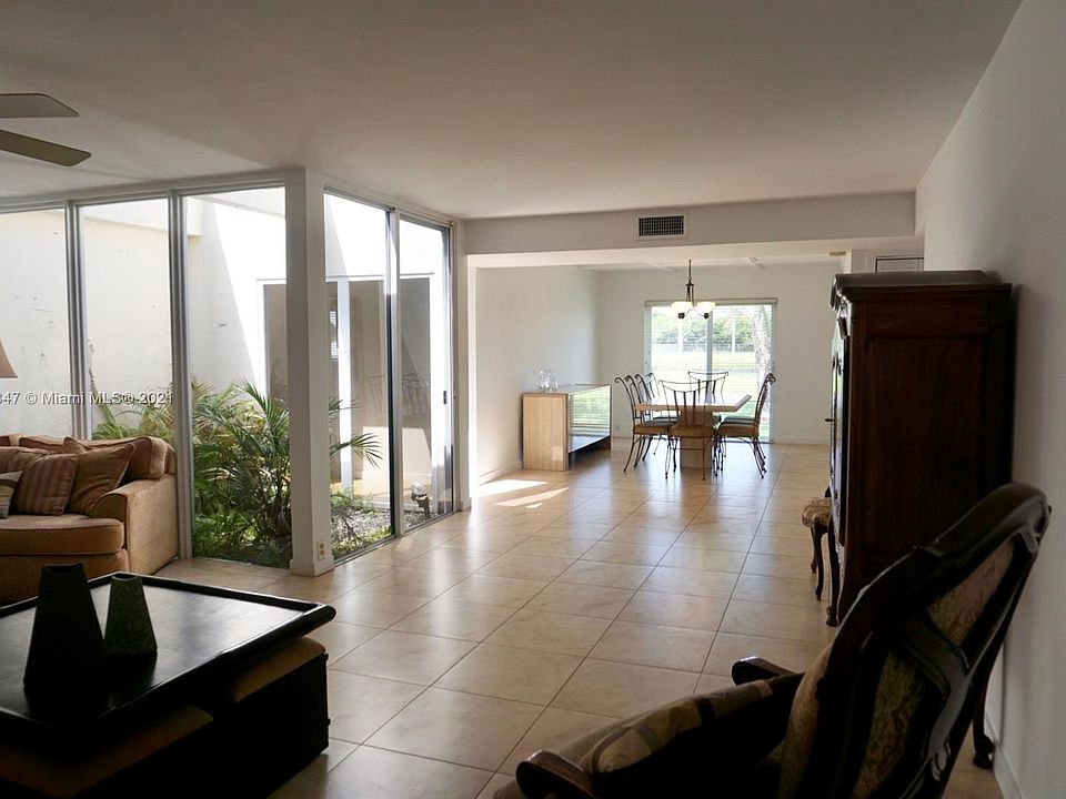 Living - Dining area