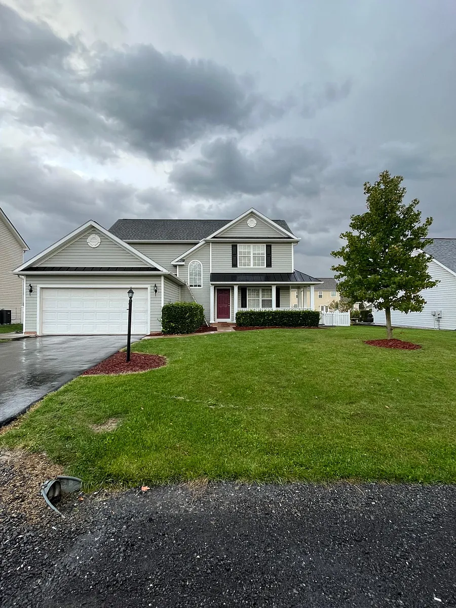 Front of House - 129 Carrera Ct