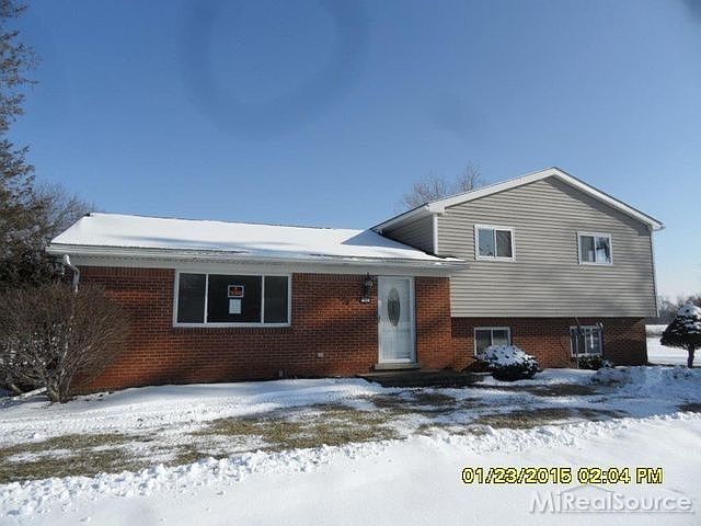 Pending: 73828 Omo Rd, Richmond, MI 48062