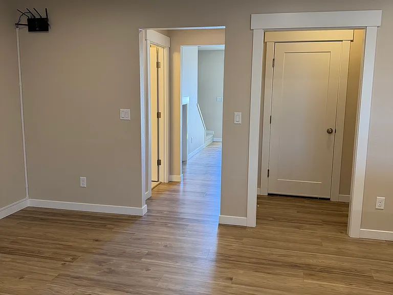 911 W Ted Yao Way #A — Photo 6