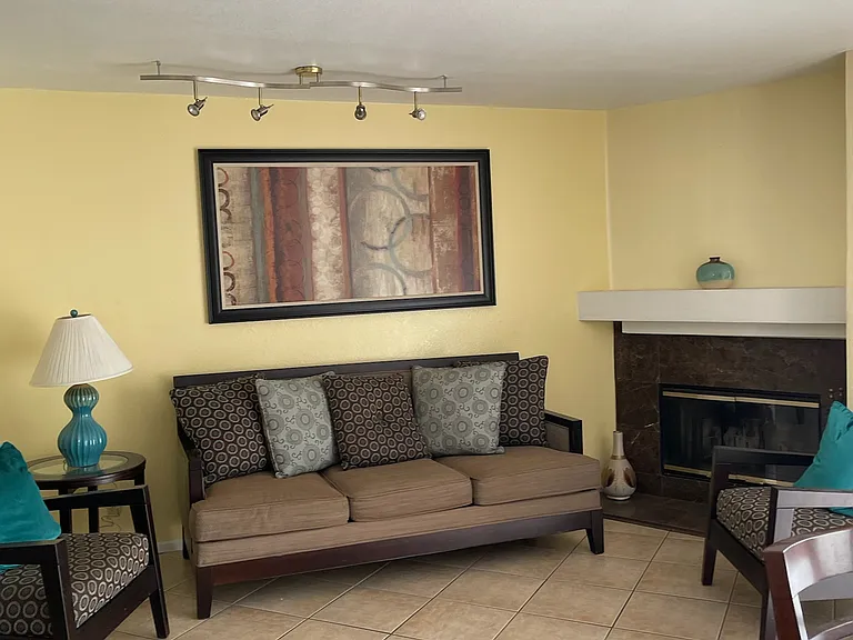 19620 Wyandotte St #3 — Photo 19