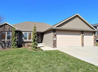 1301 Blue Spruce Dr, Lincoln, NE 68505