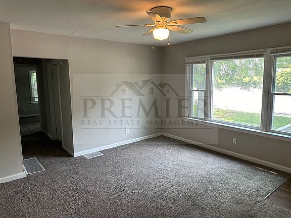 4th image of 3305 S Sterling Ave