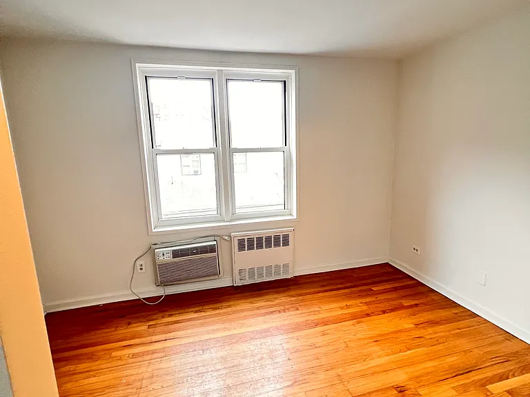 2343 E 12th St #1J — Photo 14