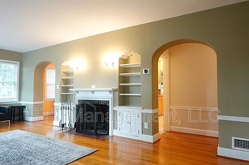 800 Maplewood Ave #1 Photo 1