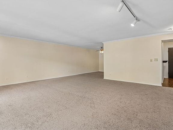 4th image of 925 Spring Hill Dr APT 102