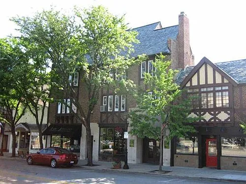 413 N Main St Photo 1