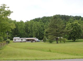 993 Dry Branch Rd, Irvine, KY 40336