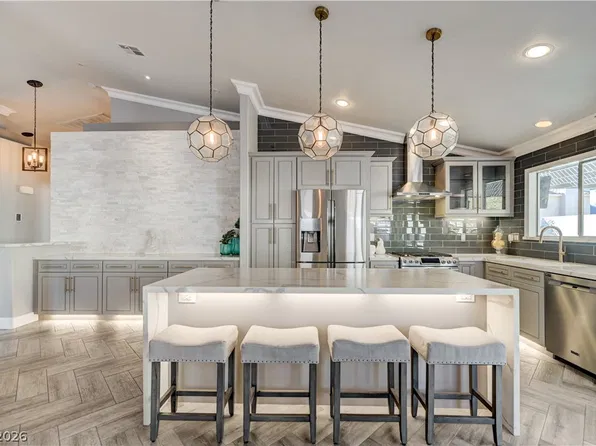 886 Cline Cellars Ave, Las Vegas, NV 89123