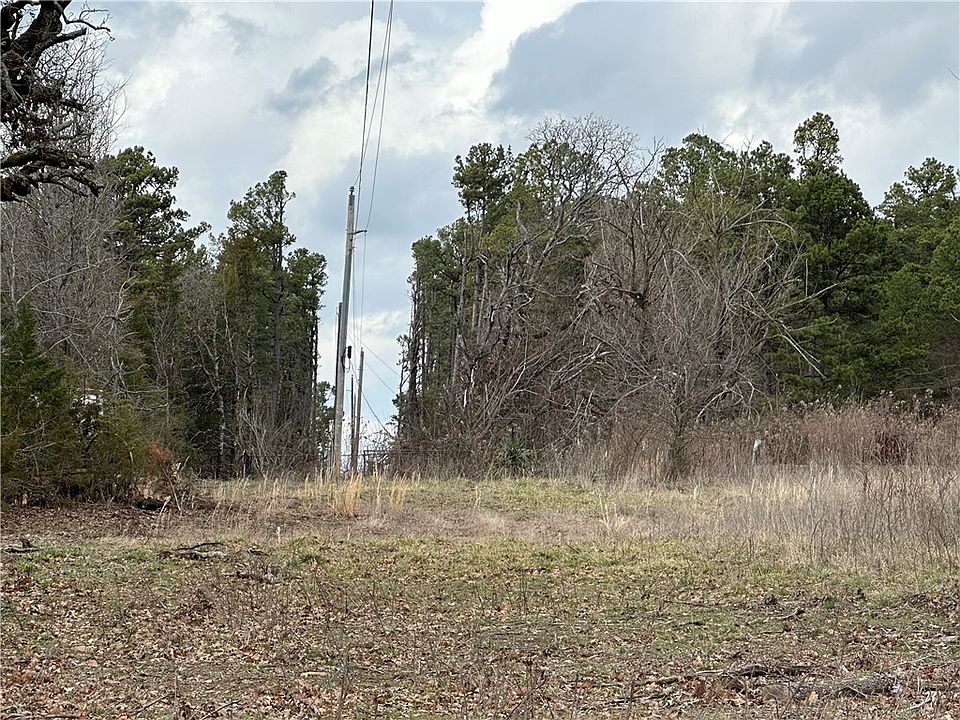 2nd image of 750 Pine Valley Trl